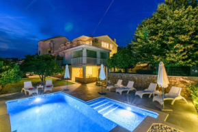 Гостиница Apartments Dubravka  Трогир